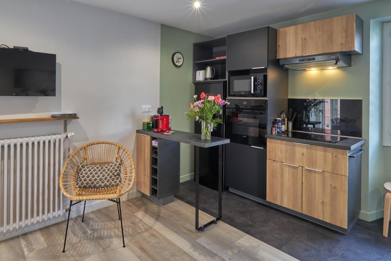 Centre Ville A Pied Appt Avec Sauna, Linge, Wifi, Stationnement Gratuit Vannes Exterior photo