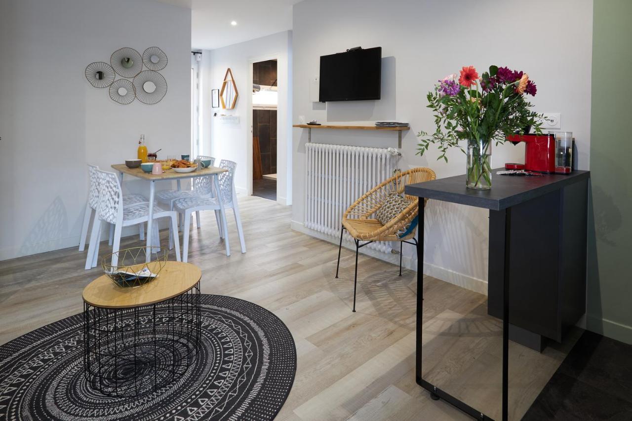 Centre Ville A Pied Appt Avec Sauna, Linge, Wifi, Stationnement Gratuit Vannes Exterior photo